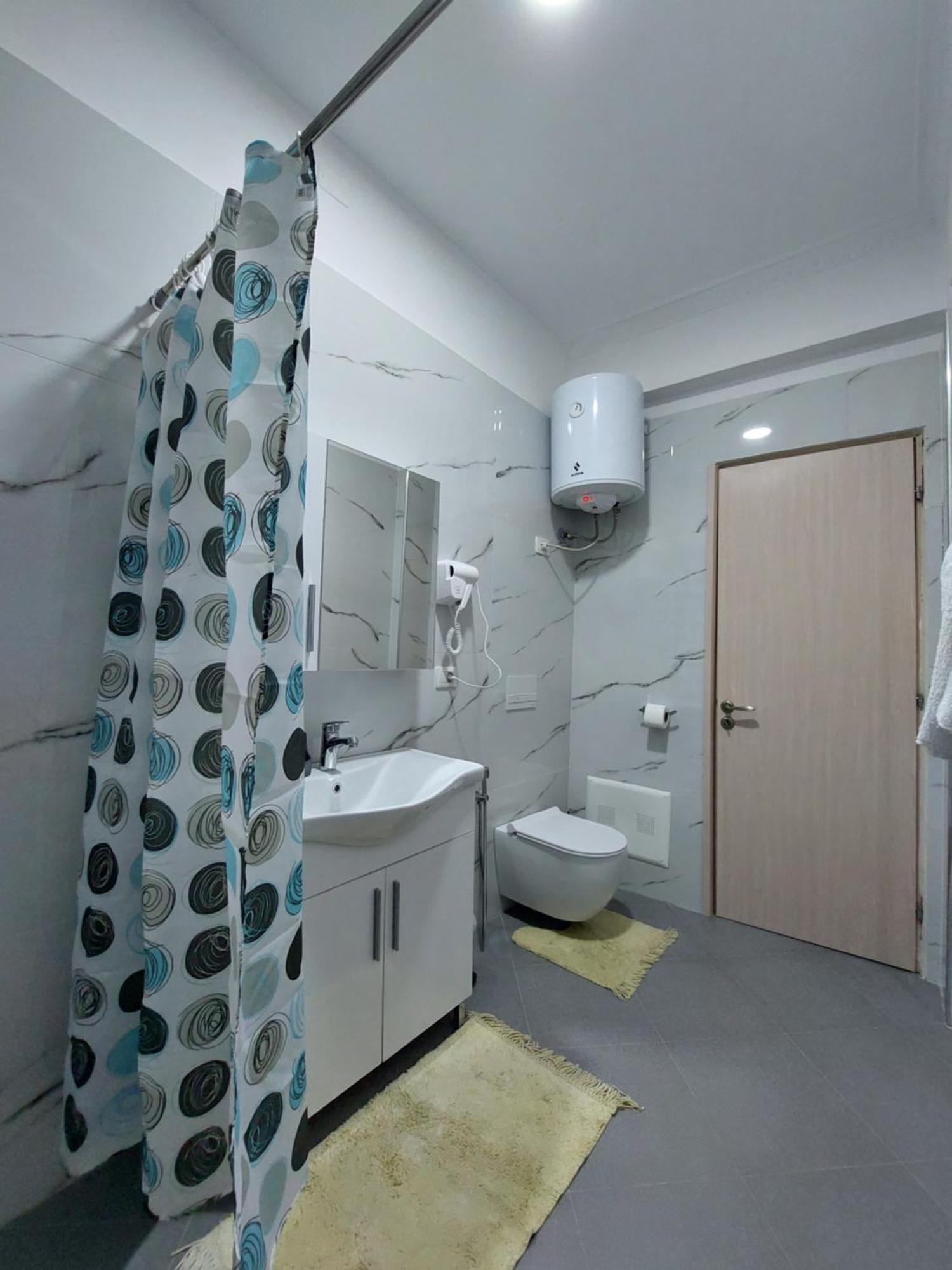 Godard Apartments Vlorë Екстериор снимка